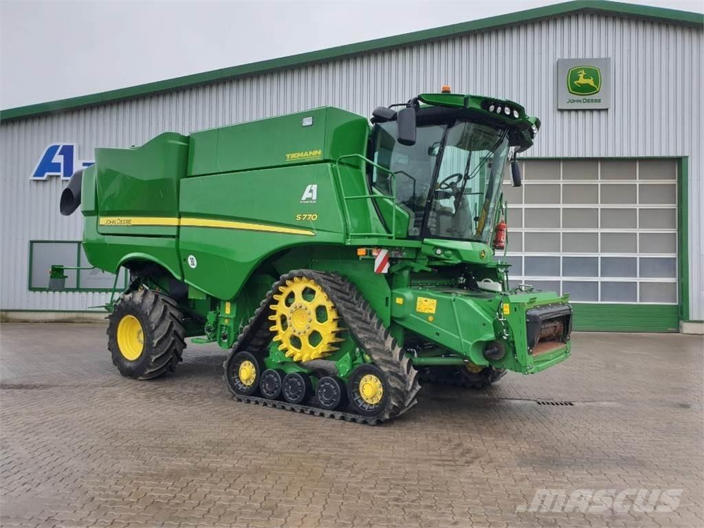 John Deere S770 Mietitrebbiatrici