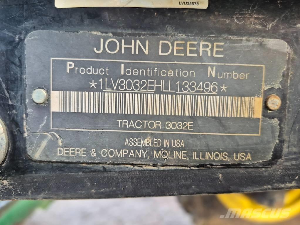 John Deere 3032 E Trattori
