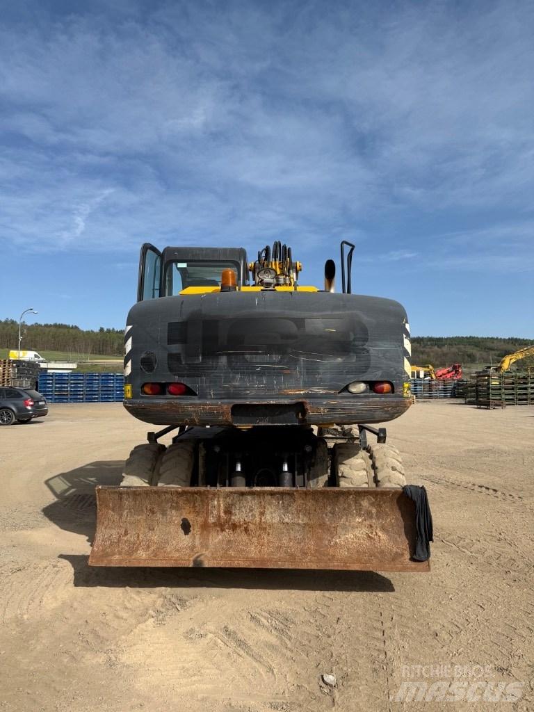 JCB JS 145 W Escavatori gommati