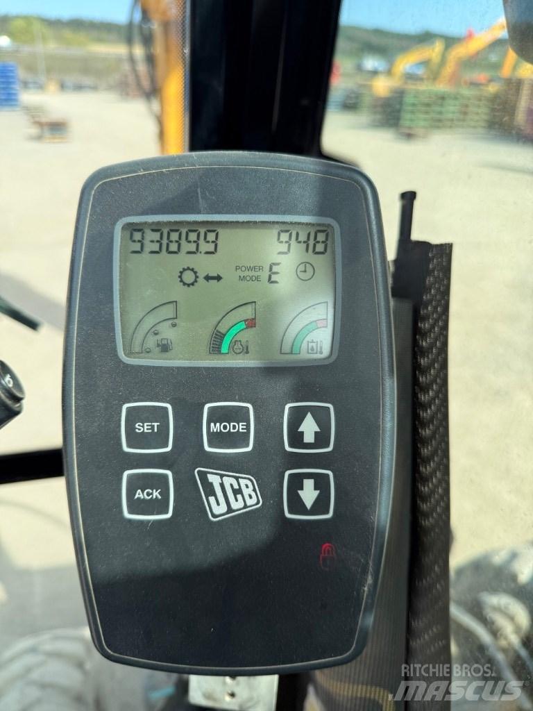JCB JS 145 W Escavatori gommati