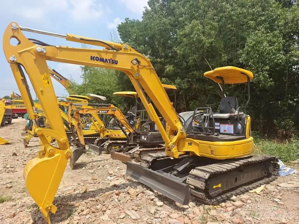 Komatsu PC35 Escavatori cingolati