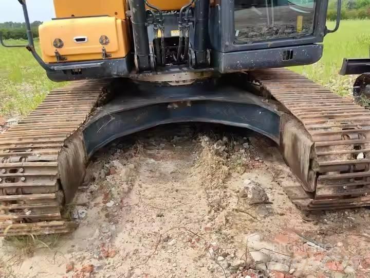 Hyundai 225LVS Escavatori cingolati