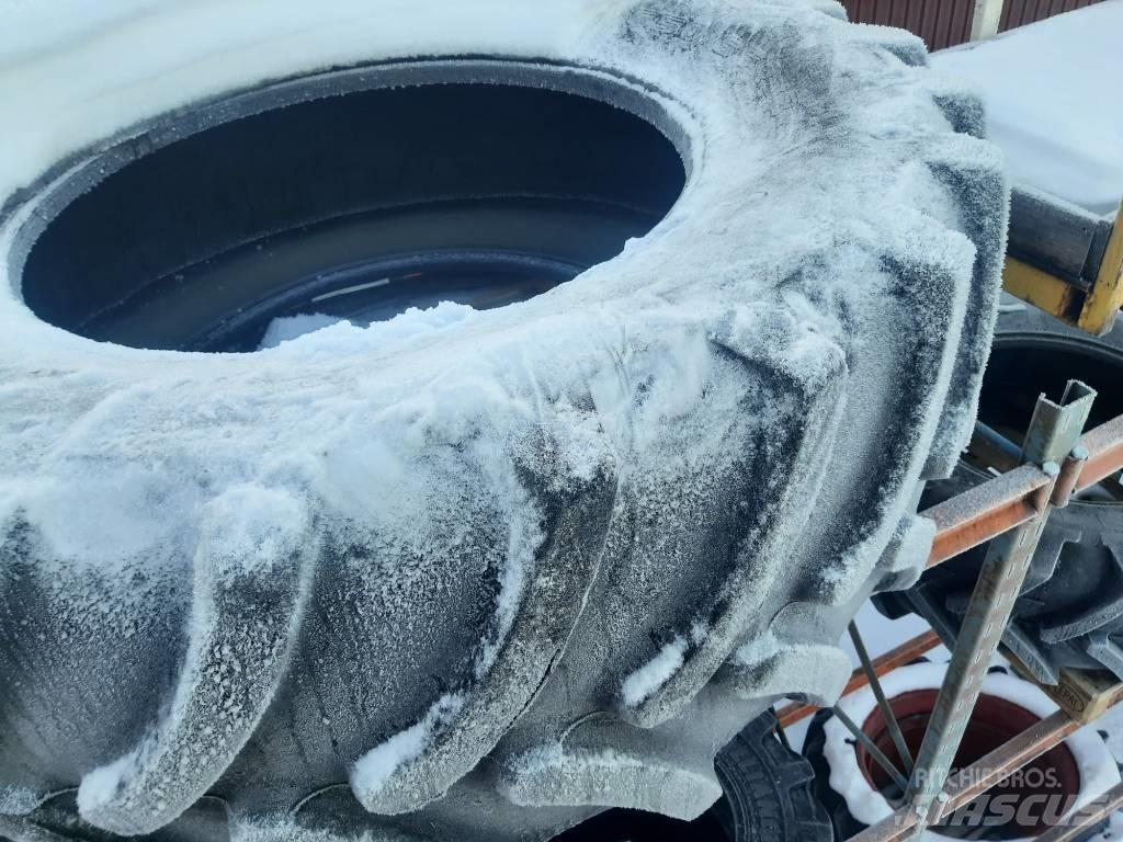 Firestone 650/65R38 Pneumatici, ruote e cerchioni