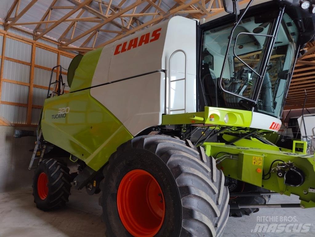 CLAAS Tucano 320 Mietitrebbiatrici
