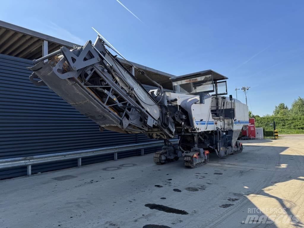 Wirtgen W 210 Fresa a freddo per asfalto