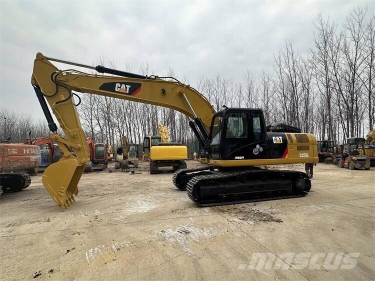 CAT 325D2 Escavatori cingolati