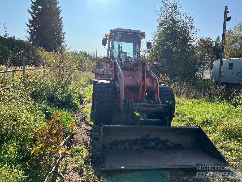 Daewoo Doosan W 200 Pale gommate