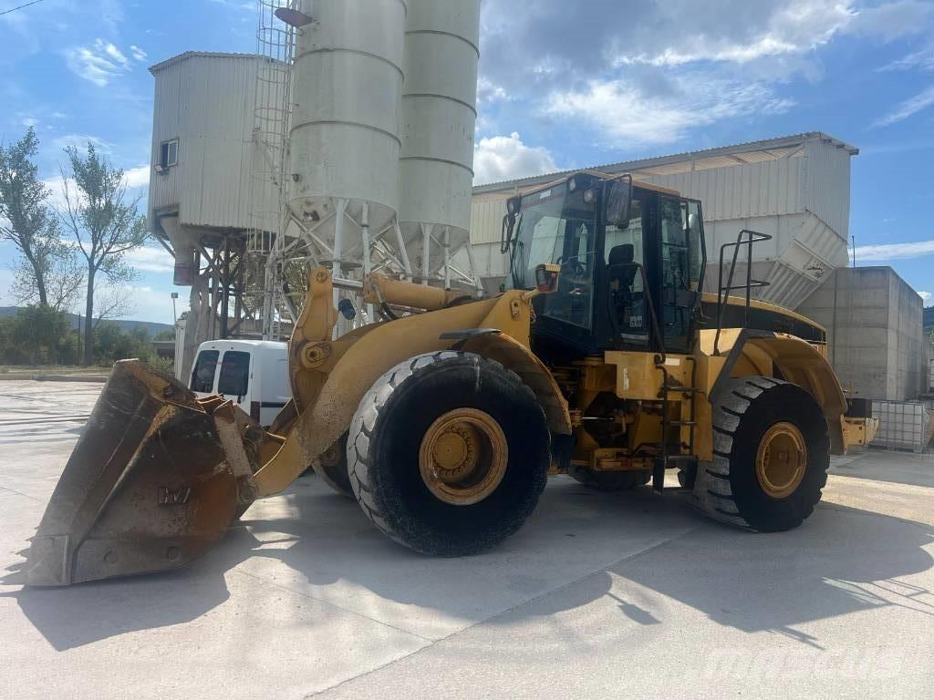 CAT 966 G Pale gommate