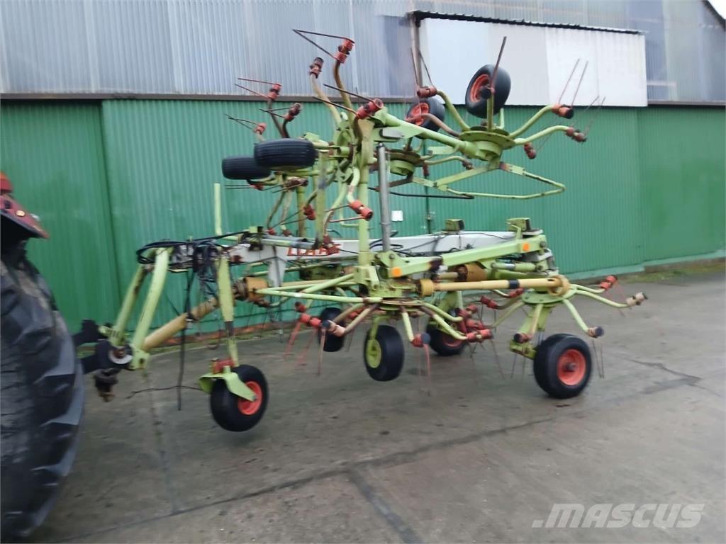 CLAAS Volto 1050 Ranghinatori