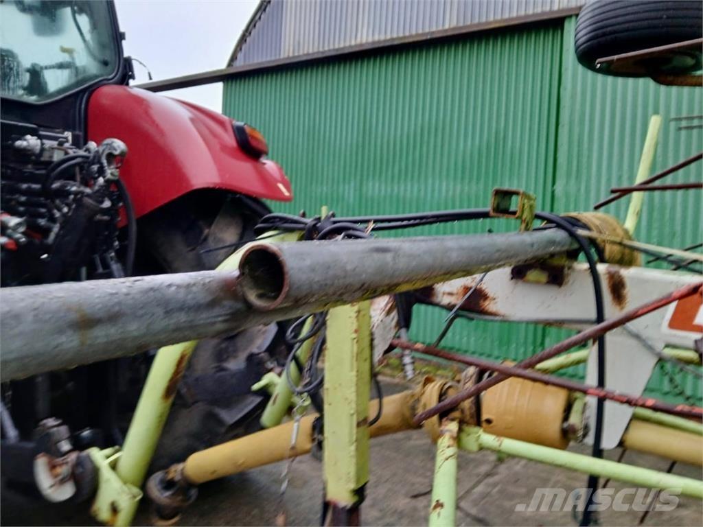 CLAAS Volto 1050 Ranghinatori