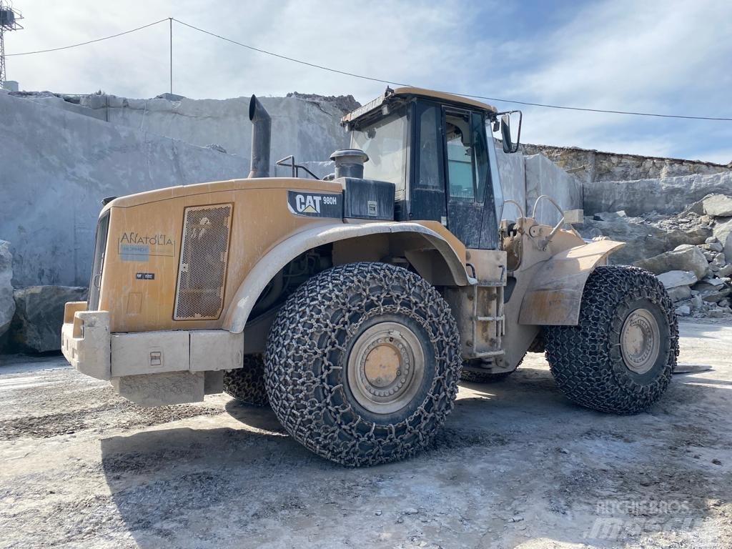 CAT 980 H Pale gommate