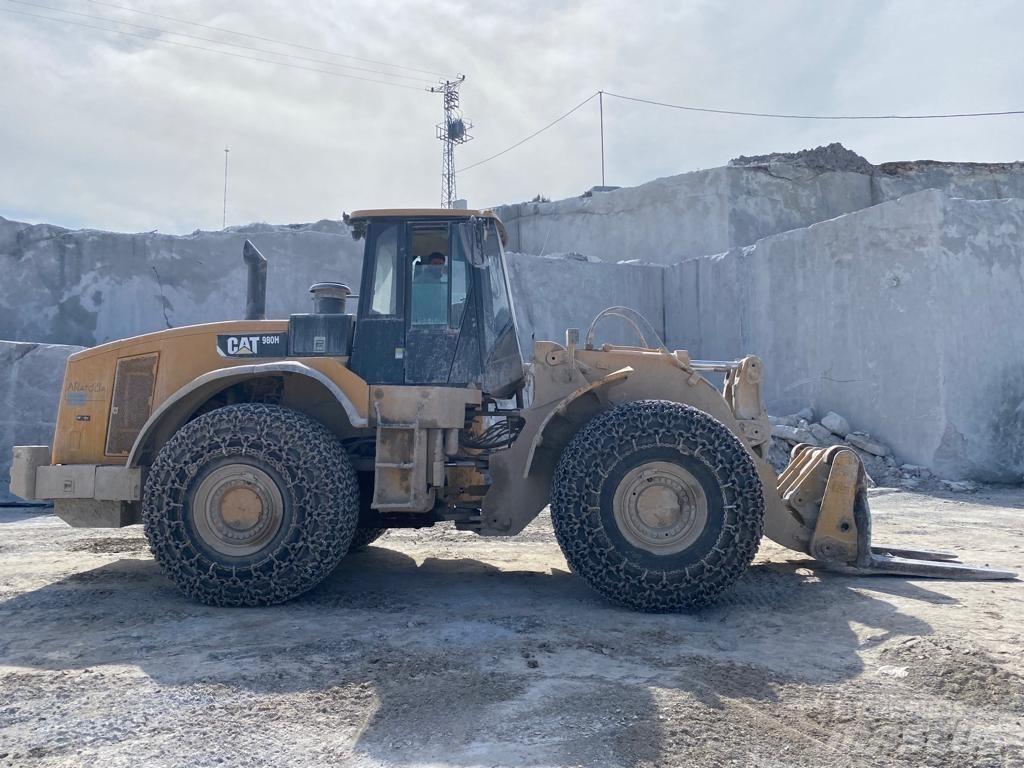 CAT 980 H Pale gommate