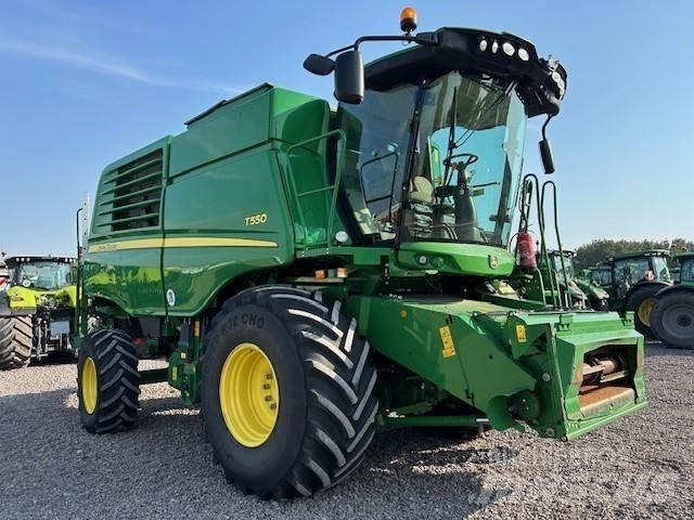 John Deere T 550 Mietitrebbiatrici