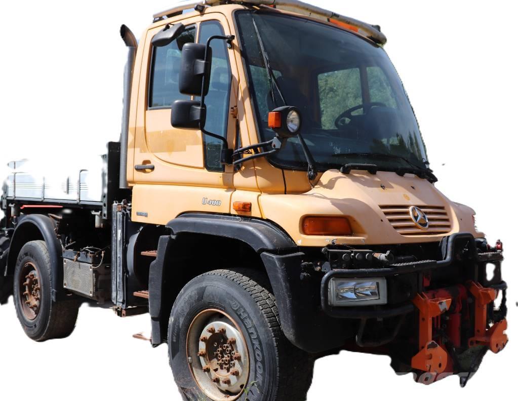 Unimog U400 Camion con sponde ribaltabili