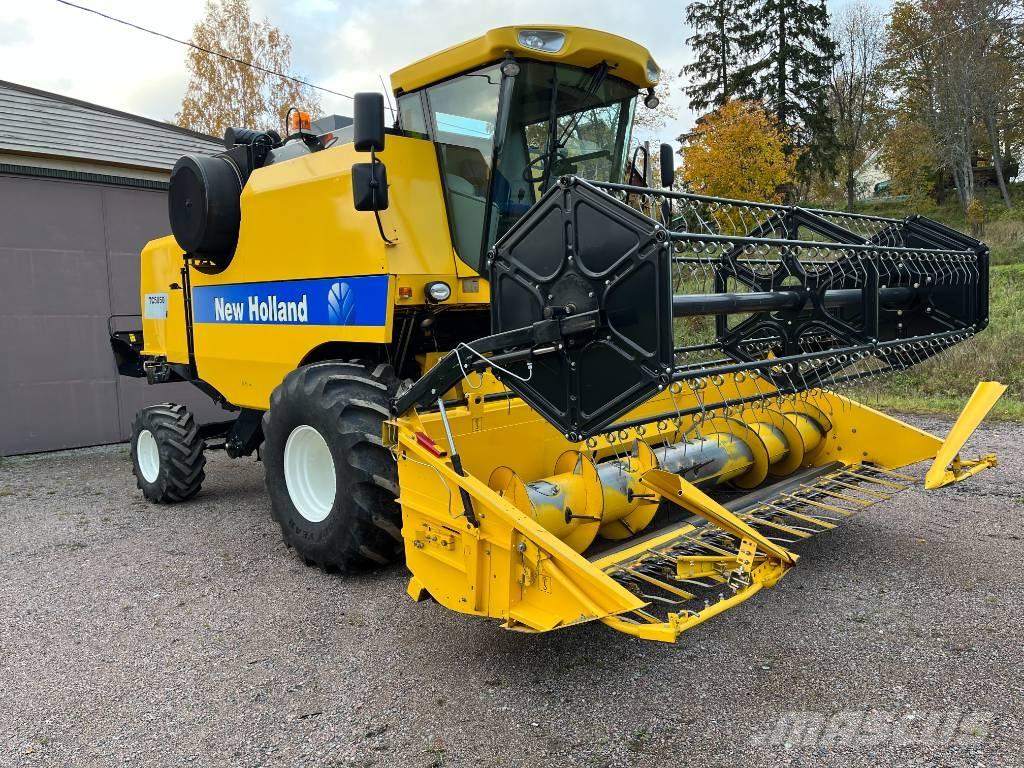 New Holland TC 5050 Mietitrebbiatrici