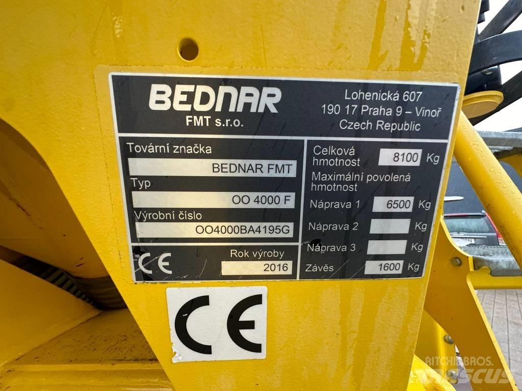 Bednar 4000F Perforatrici