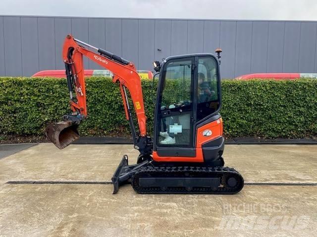 Kubota U 27-4 Miniescavatori