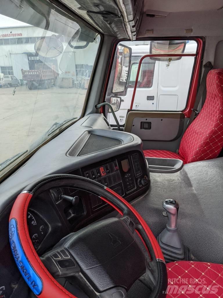 Howo 375 8x4 Camion ribaltabili