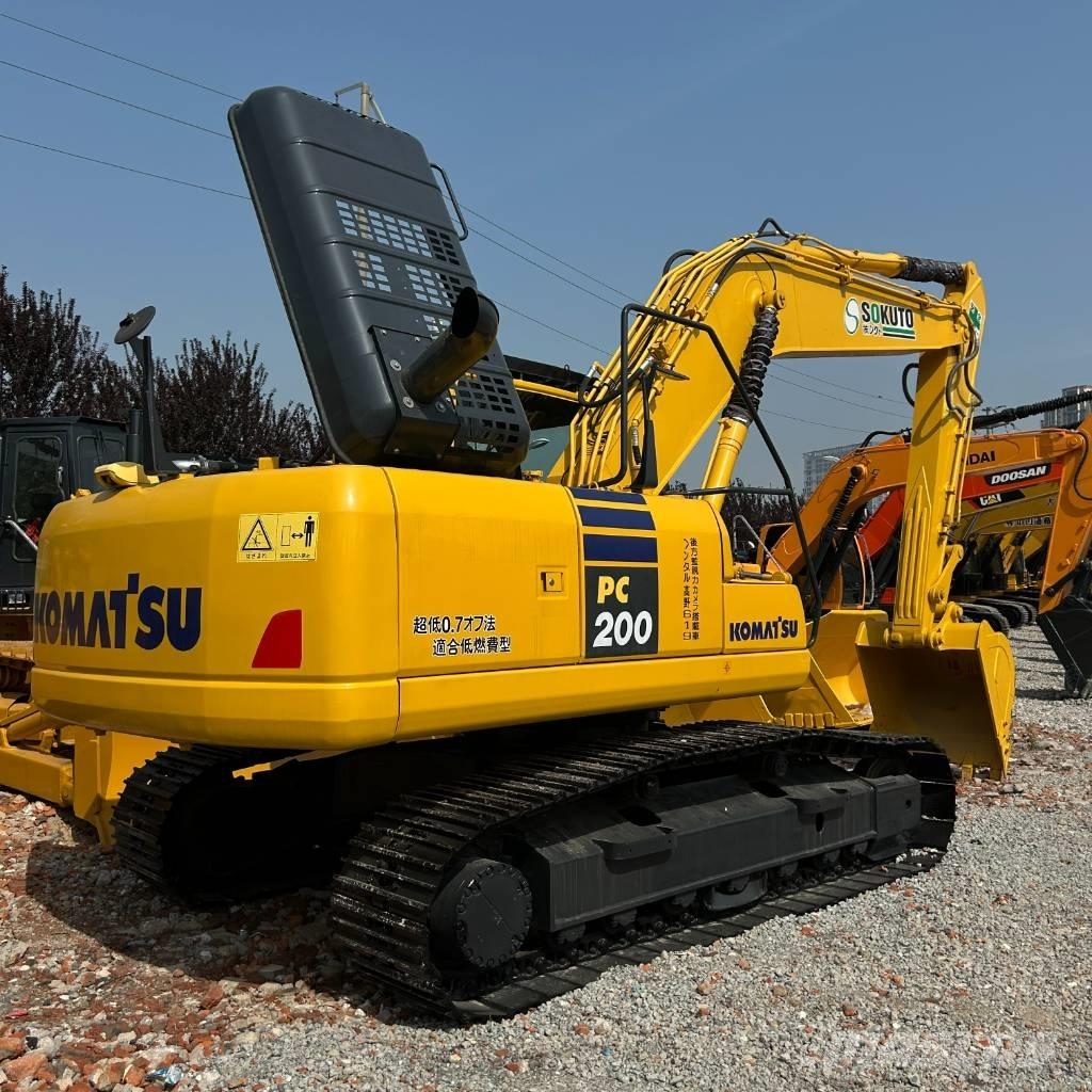 Komatsu 200-8 Escavatori cingolati