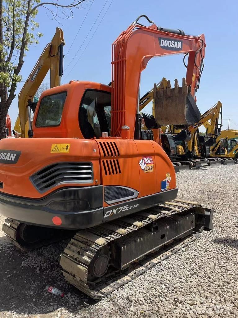 Doosan DX75 Miniescavatori