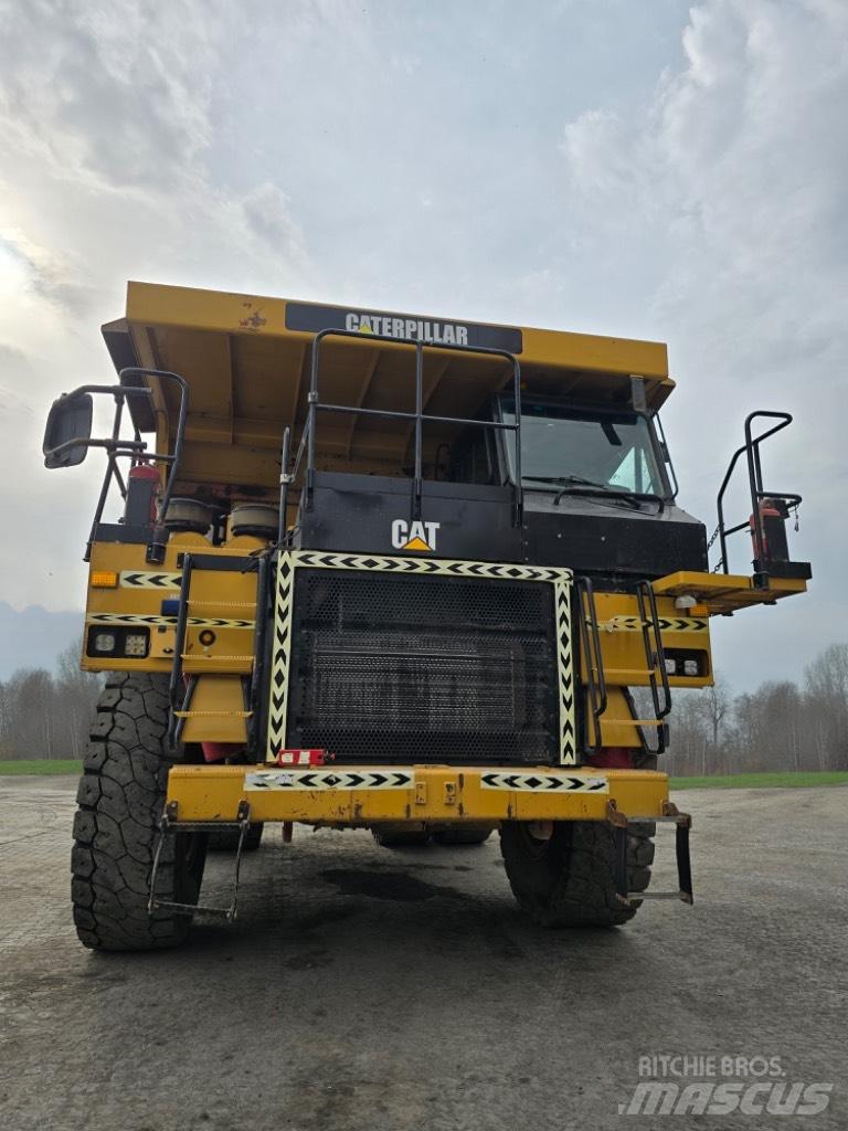 CAT 773 E Dumper a telaio rigido