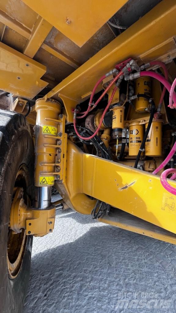 CAT 773 E Dumper a telaio rigido