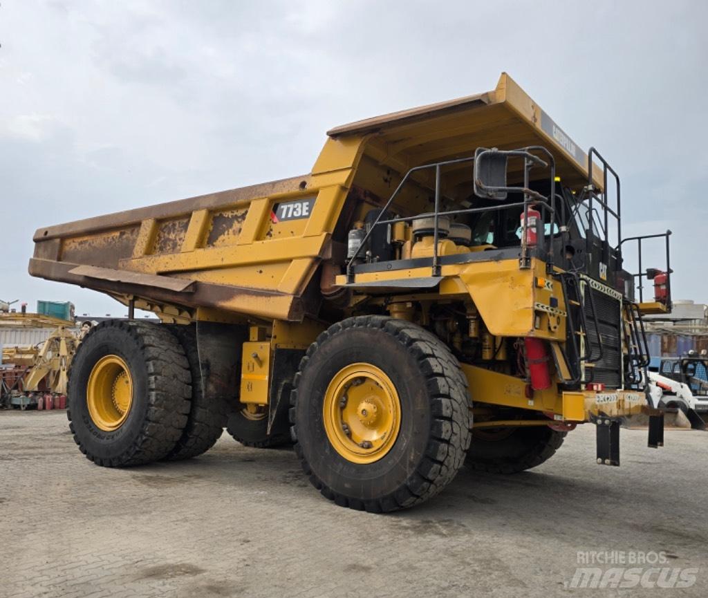 CAT 773 E Dumper a telaio rigido