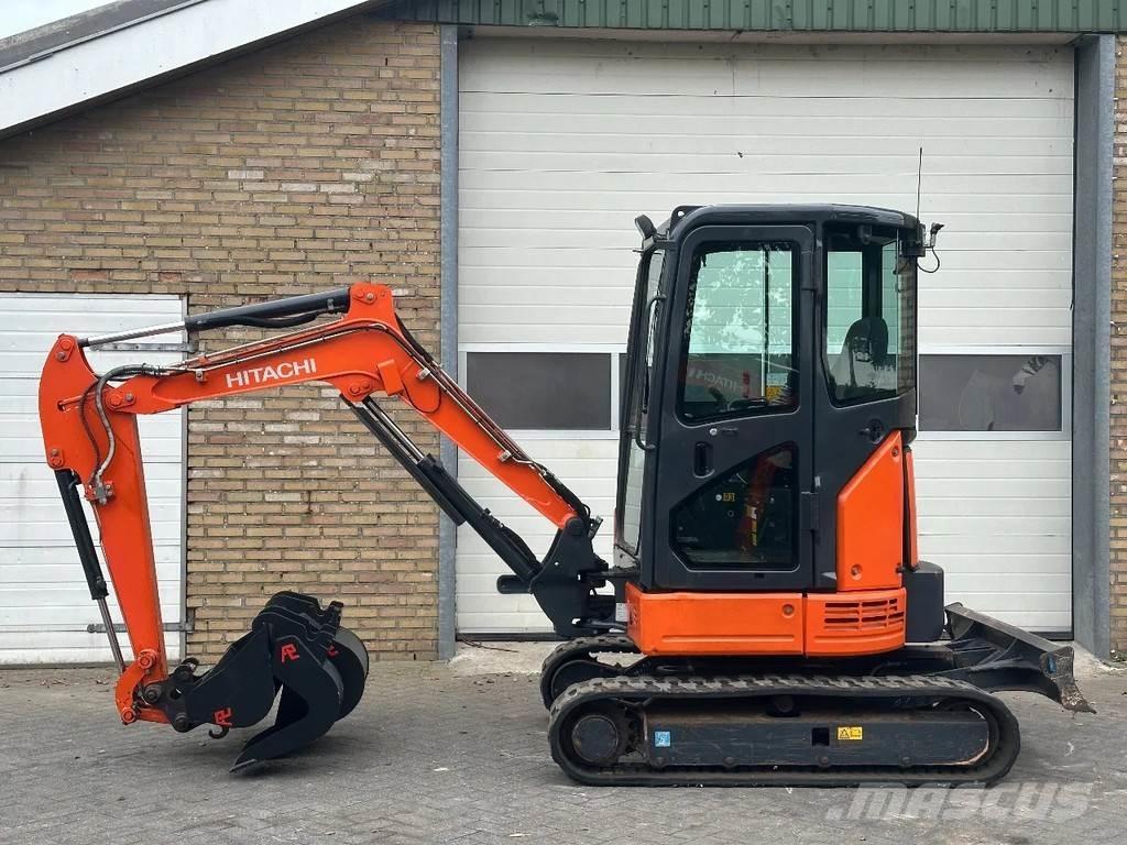 Hitachi ZX26U-6CR Miniescavatori
