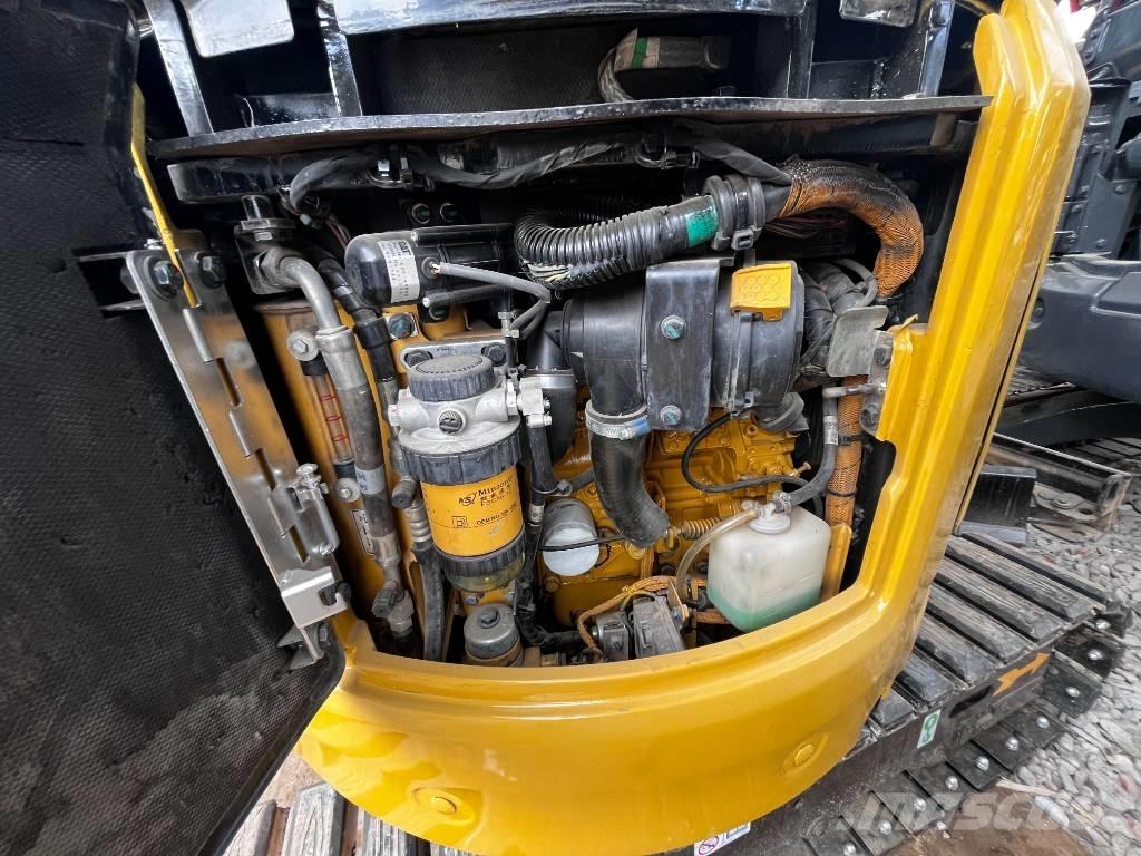 CAT 302 Escavatori cingolati