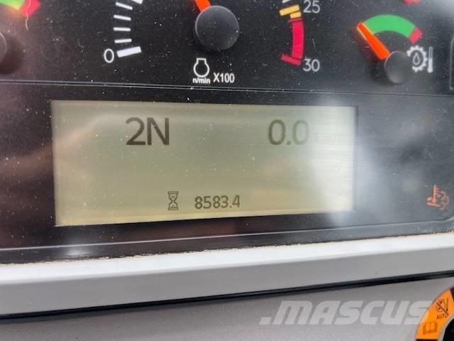 CAT 982 Pale gommate