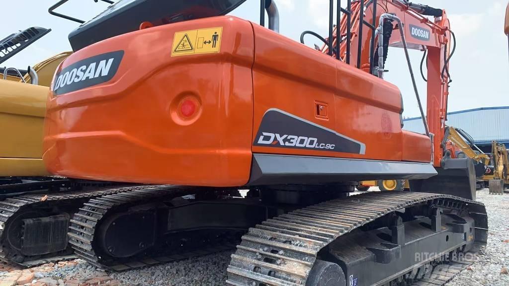 Doosan DX 300 Escavatori cingolati