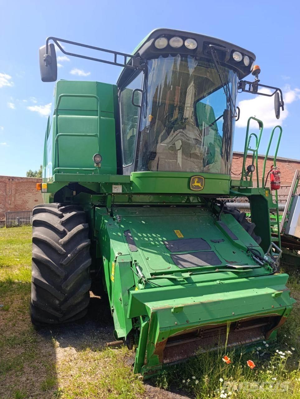 John Deere W650 Mietitrebbiatrici
