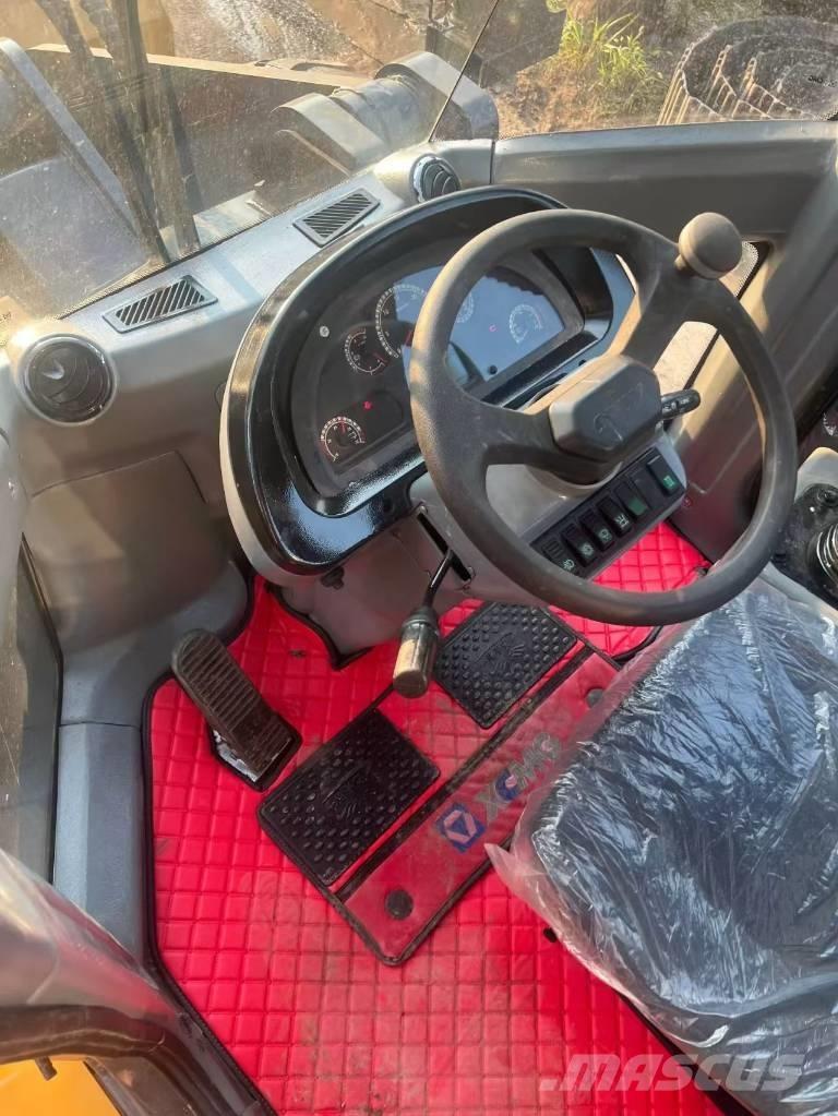 XCMG ZL 50 GN Pale gommate