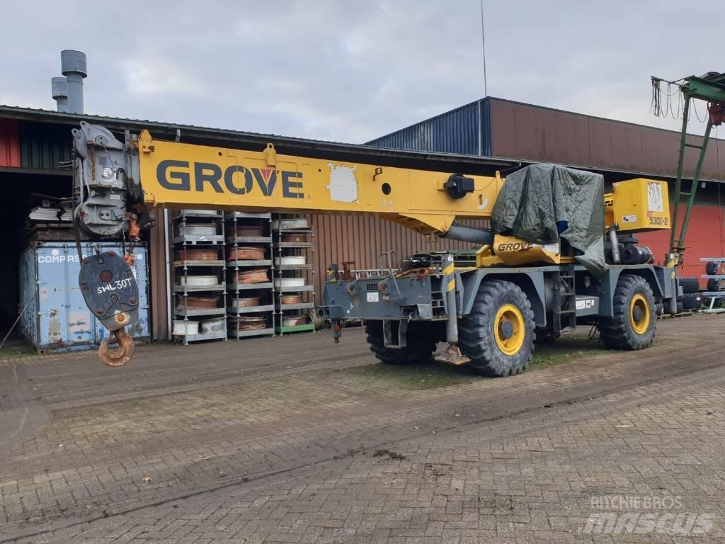 Grove RT 530 E-2 Gru per terreni difficili
