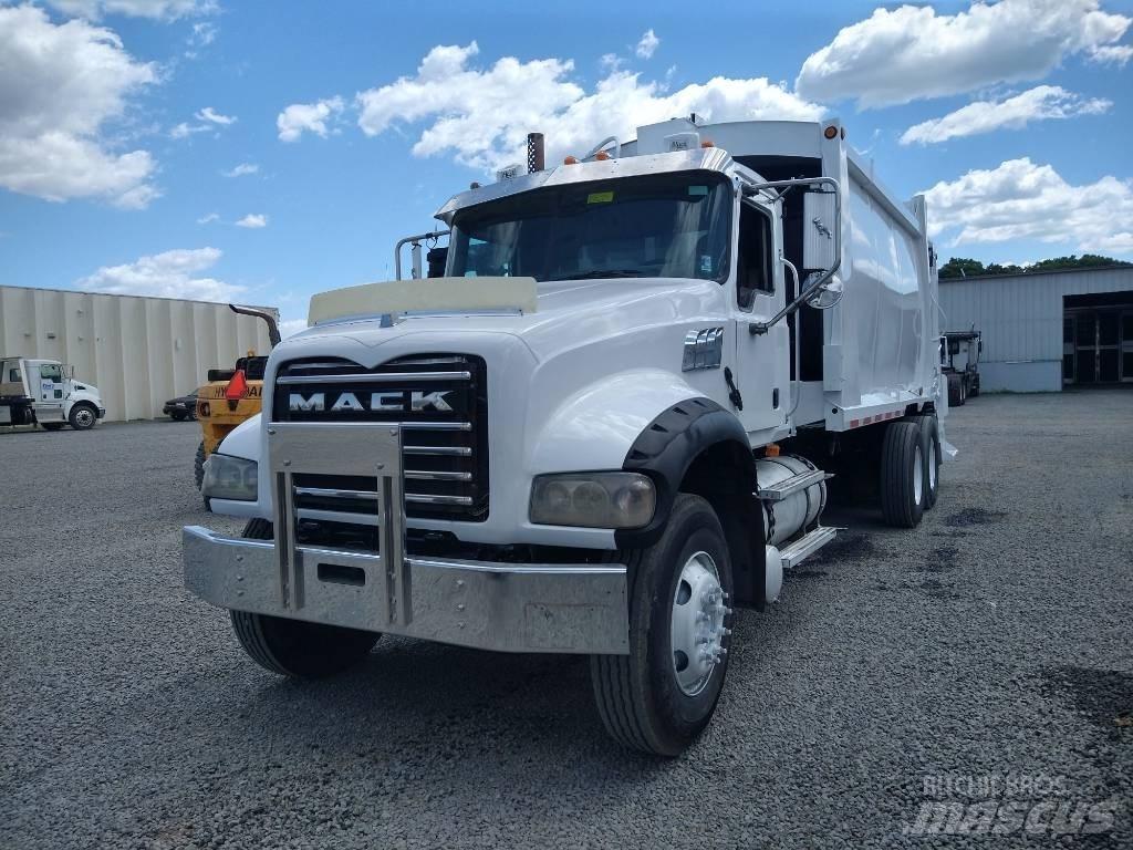 Mack GRANITE GU713 Camion dei rifiuti