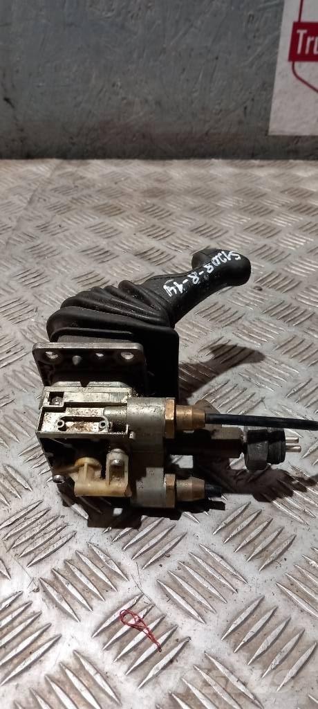 Scania S 94   1324425 Cabine e interni