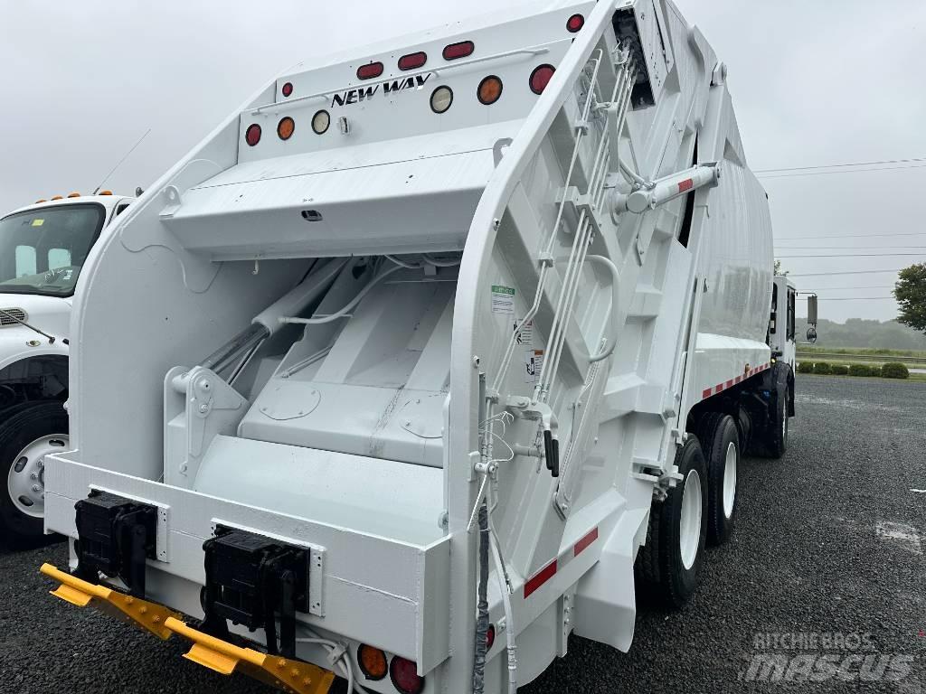 CCC New Way Camion dei rifiuti