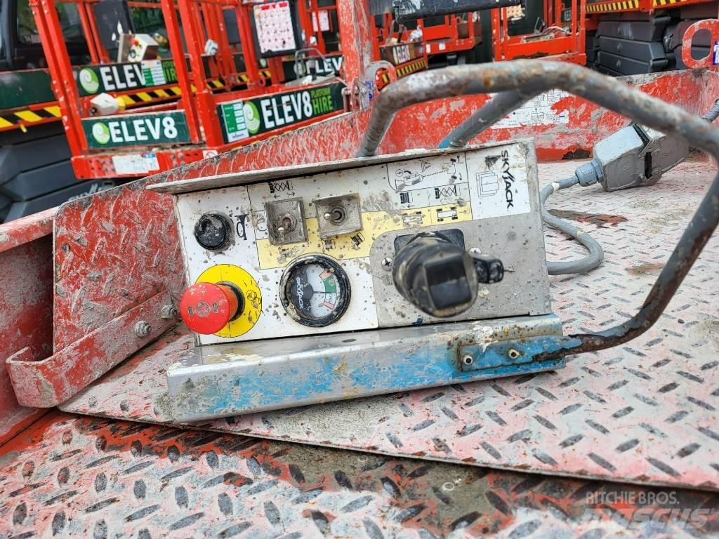 SkyJack 32/19 Piattaforme a pantografo