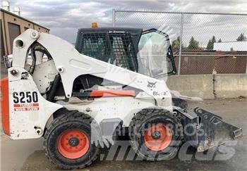 Bobcat S250 Mini Pale Gommate