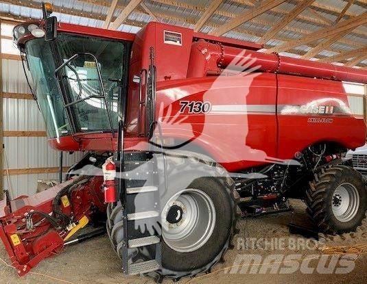 Case IH 7130 Mietitrebbiatrici