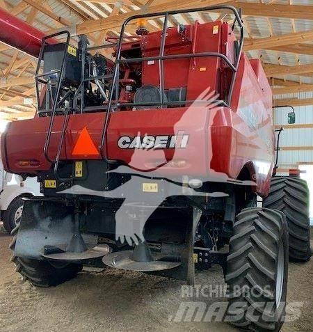 Case IH 7130 Mietitrebbiatrici