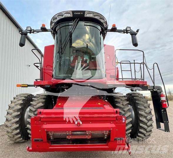Case IH 8250 Mietitrebbiatrici