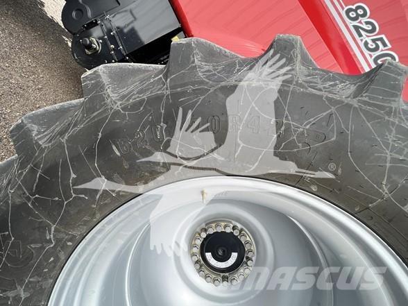 Case IH 8250 Mietitrebbiatrici