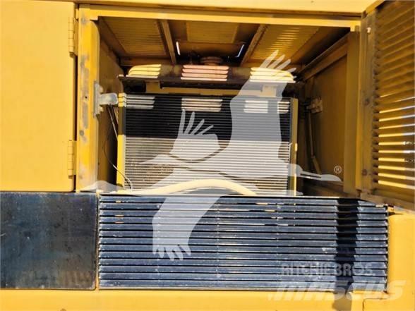 CAT 235 Escavatori cingolati