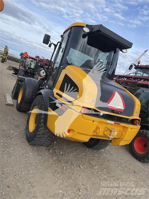 JCB 409 Pale gommate