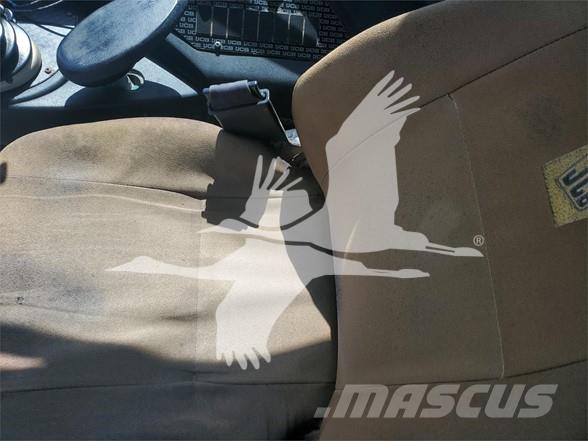 JCB 417 Pale gommate