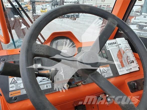 SkyTrak 10054 Sollevatori telescopici