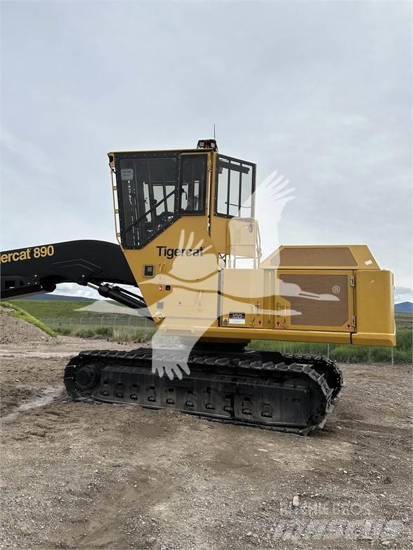 Tigercat 890 Caricatronchi con base su rimorchio