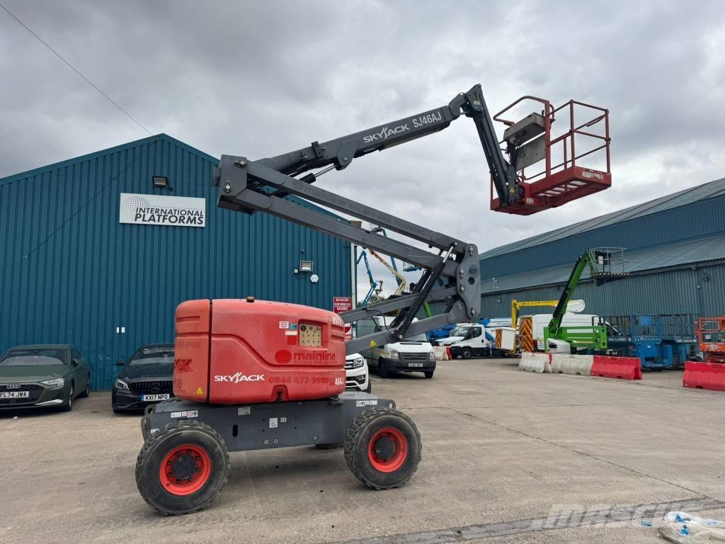 SkyJack SJ 46 AJ Piattaforme a braccio articolato