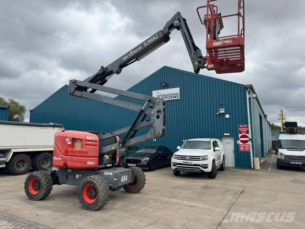 SkyJack SJ 46 AJ Piattaforme a braccio articolato